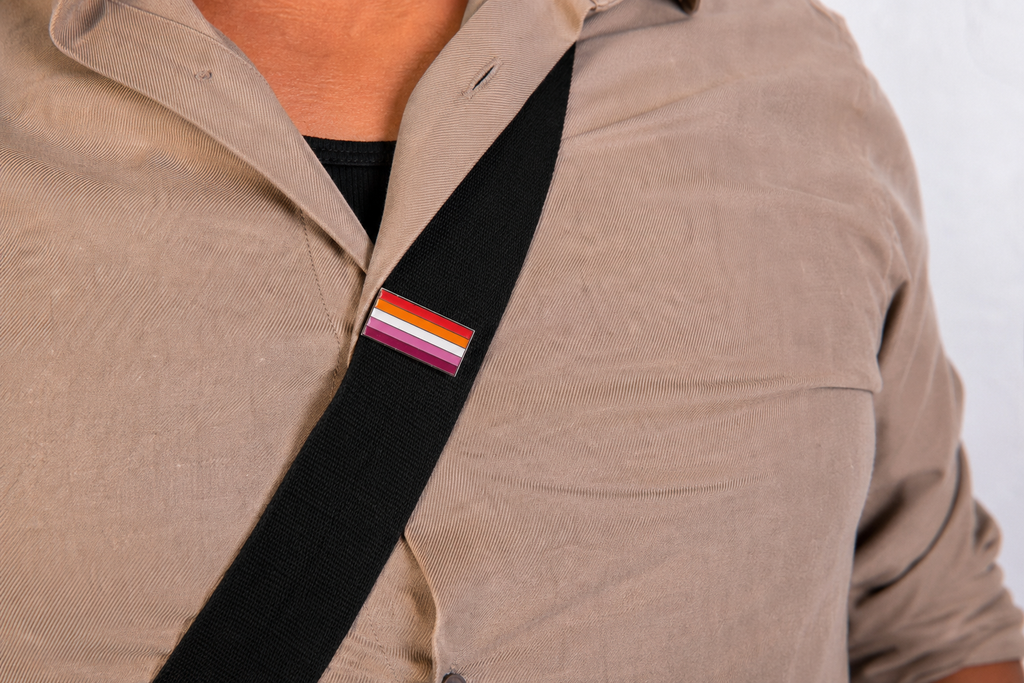 Lesbian Clip Badge